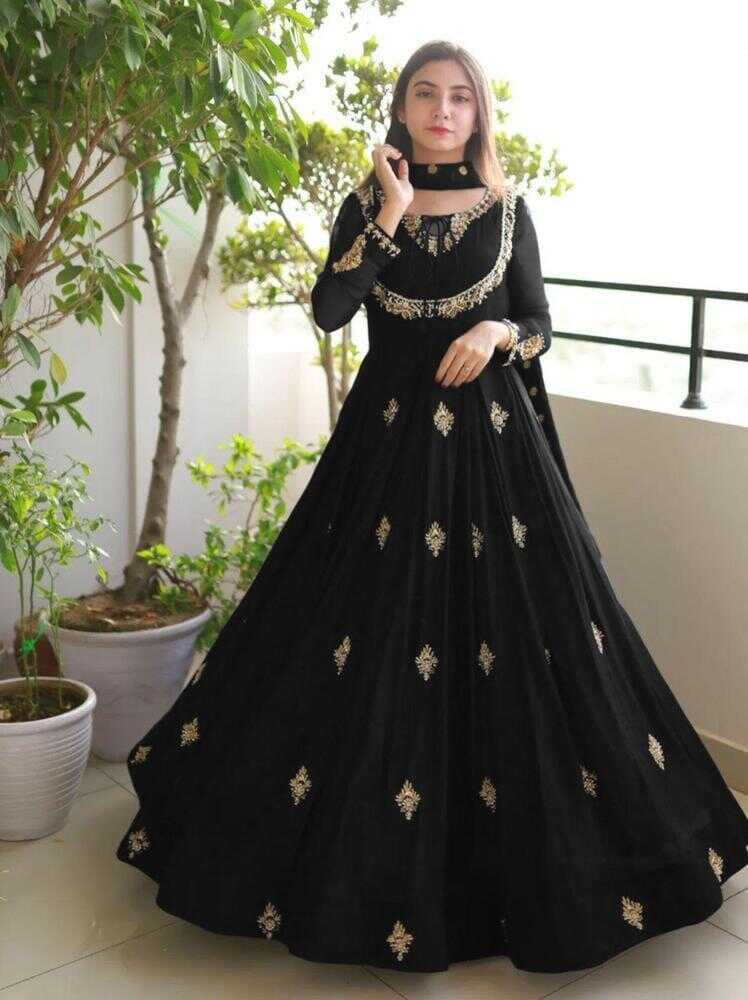 Eleganza Black Embroidered Chiffon Maxi Set